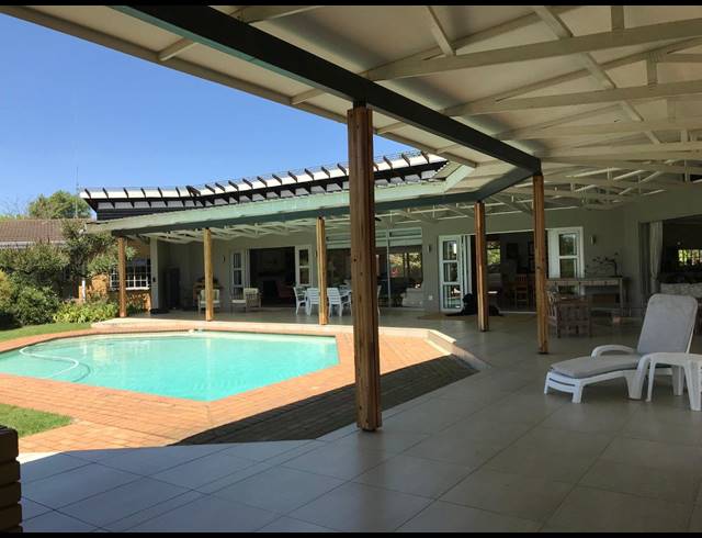 5 BEDROOM FREEHOLD FOR SALE IN HILTON RURAL